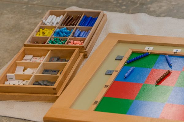 montessori-multiplication-board-concrete-math-2022-11-17-09-23-10-utc