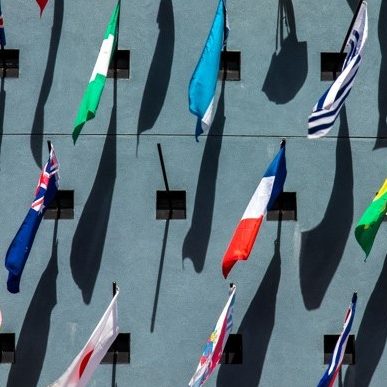 flags international school Nimes Happy F